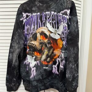 Black and Gray Graphic Sweatshirt